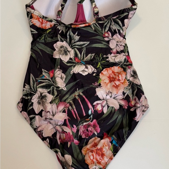Milea Swimsuit size 12 - Picture 2 of 9
